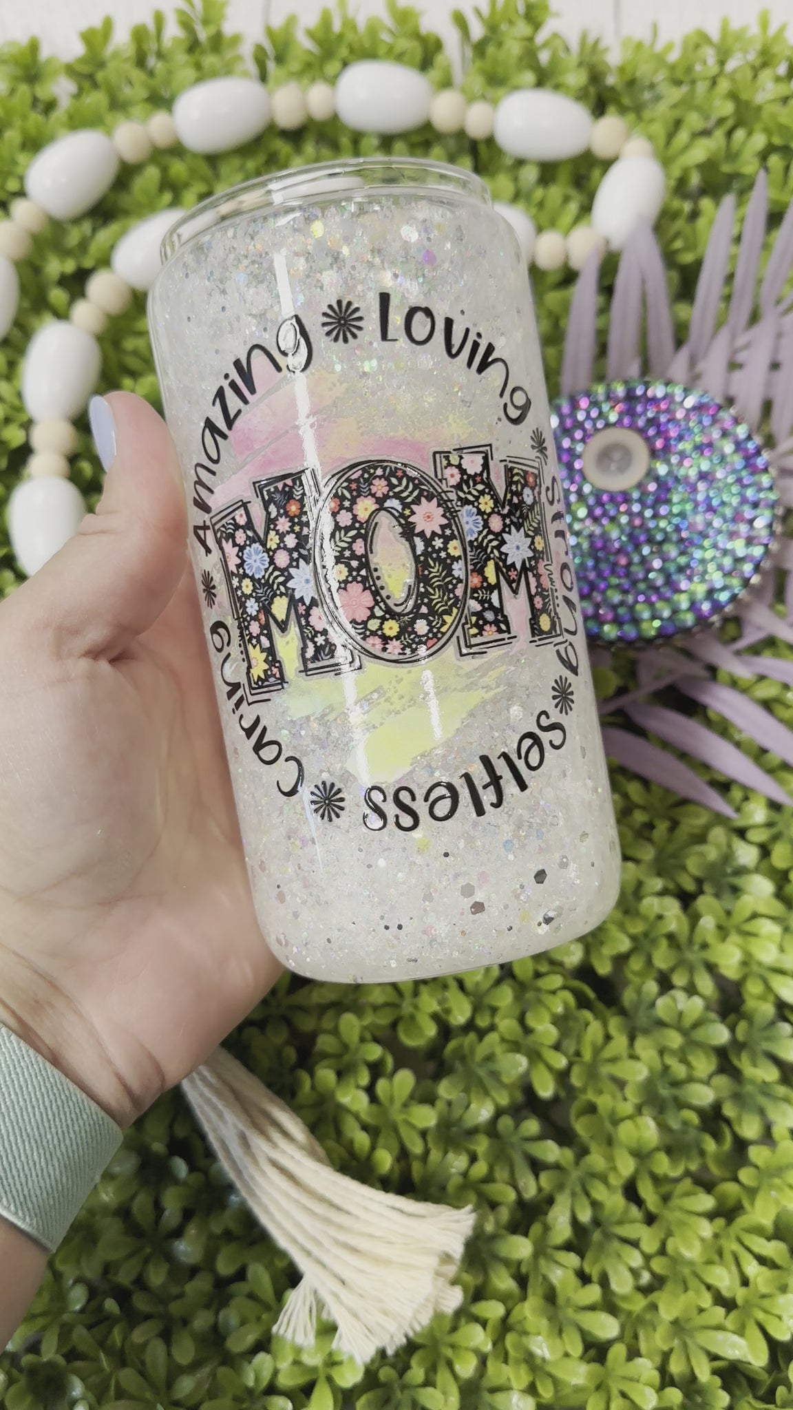 Glitter Snow Globe - 12oz Glass Can Cup – Messy Mawma Mugs and More